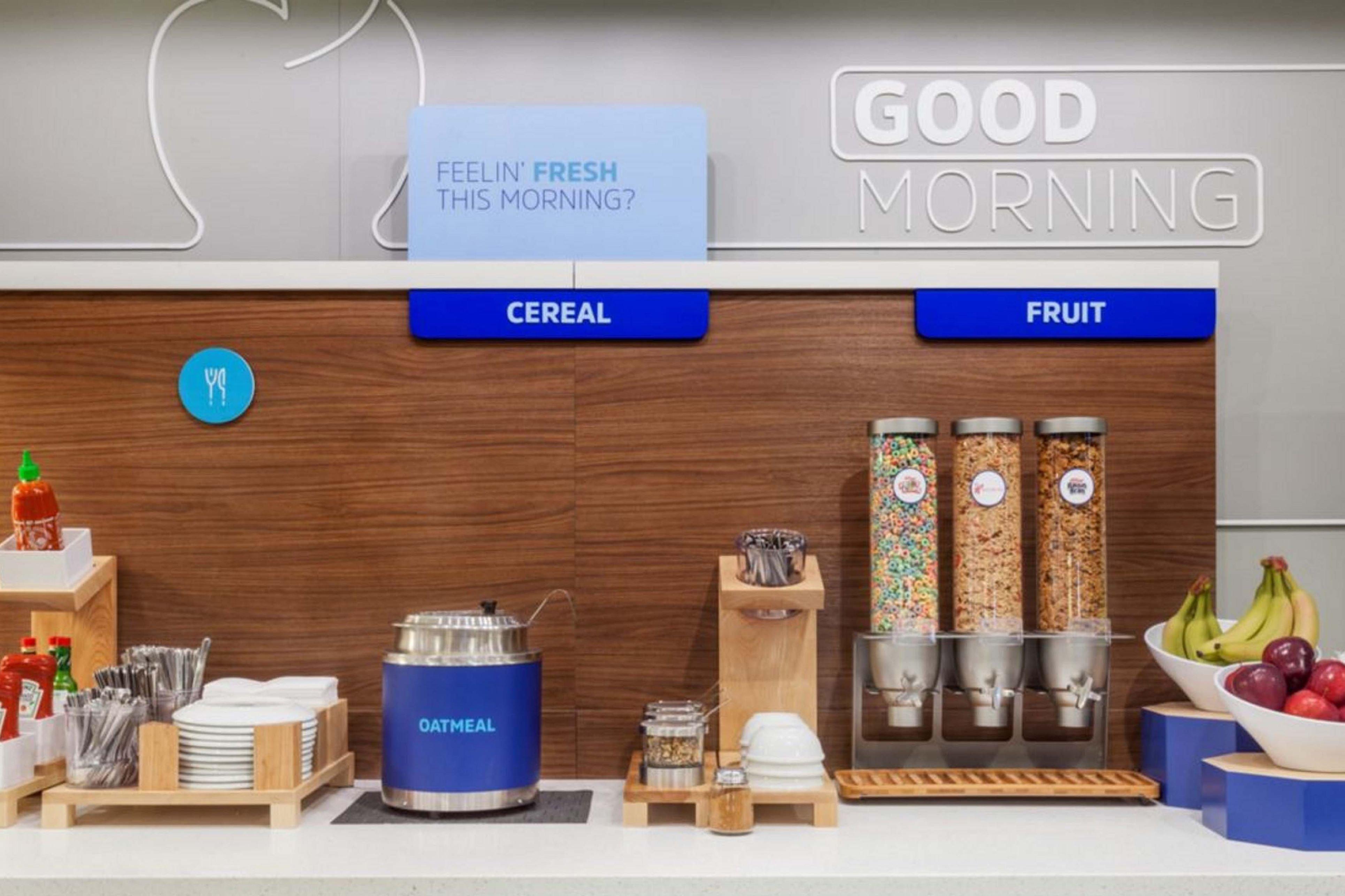 Holiday Inn Express & Suites Greenfield By Ihg Exteriör bild