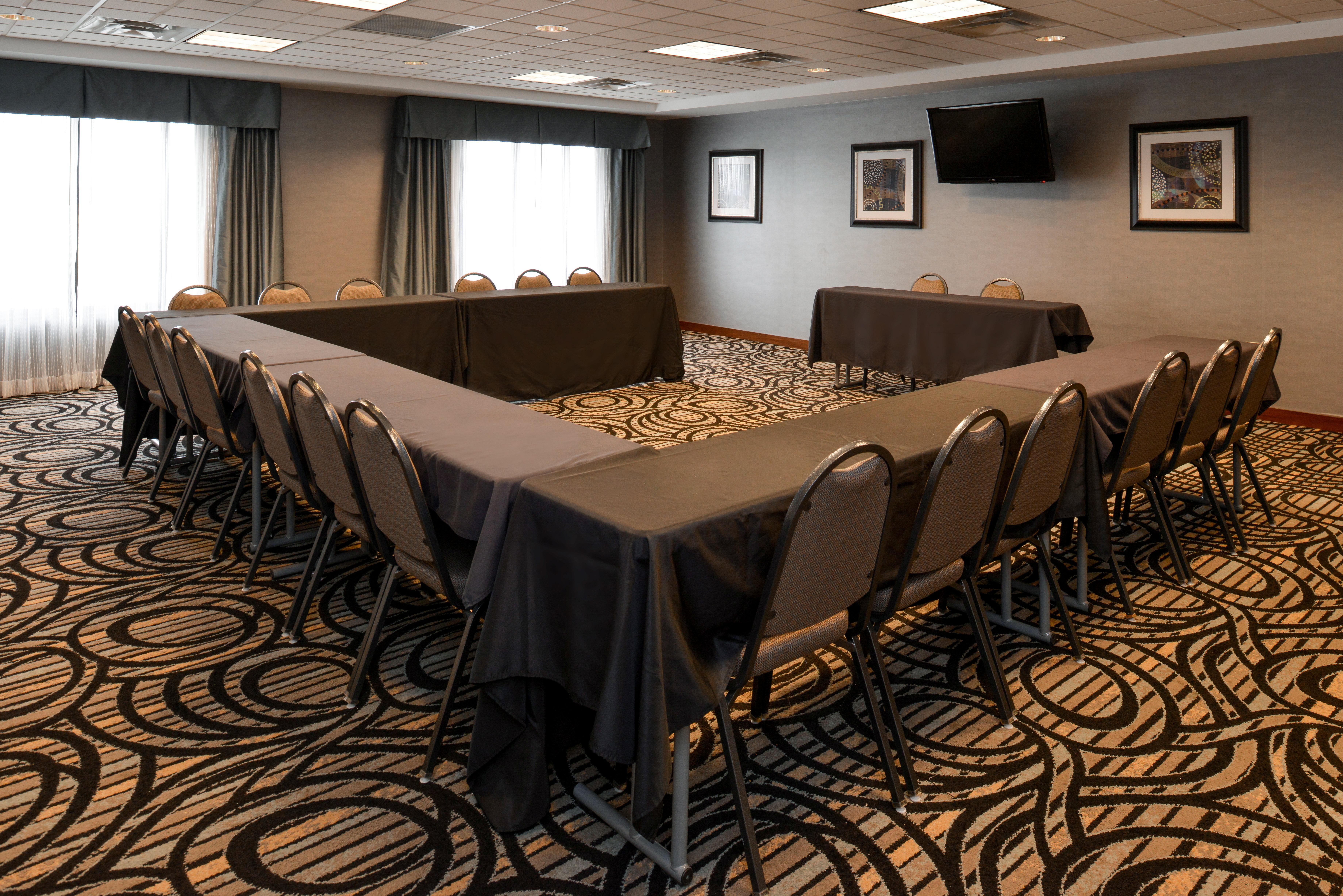 Holiday Inn Express & Suites Greenfield By Ihg Exteriör bild
