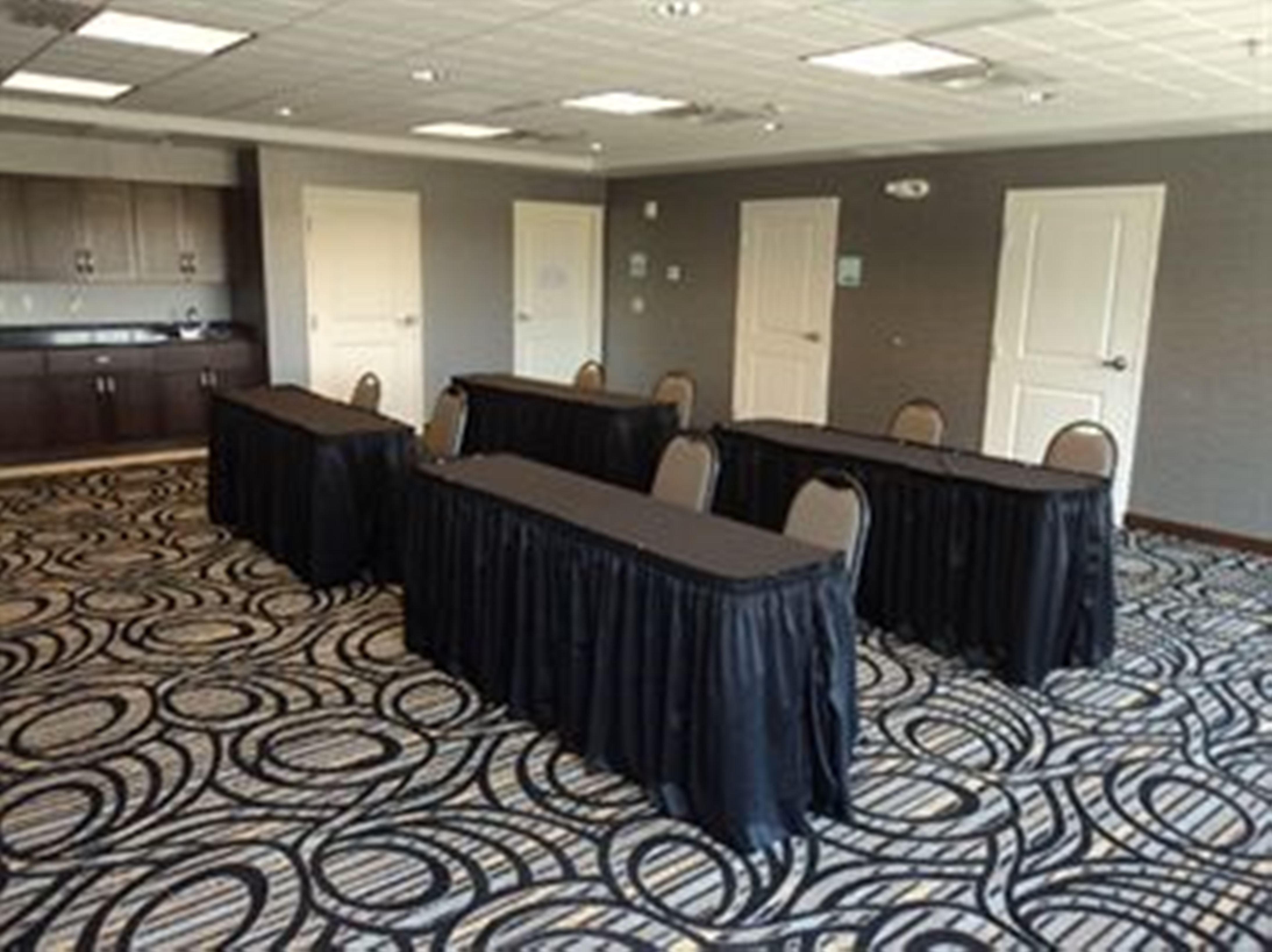 Holiday Inn Express & Suites Greenfield By Ihg Exteriör bild