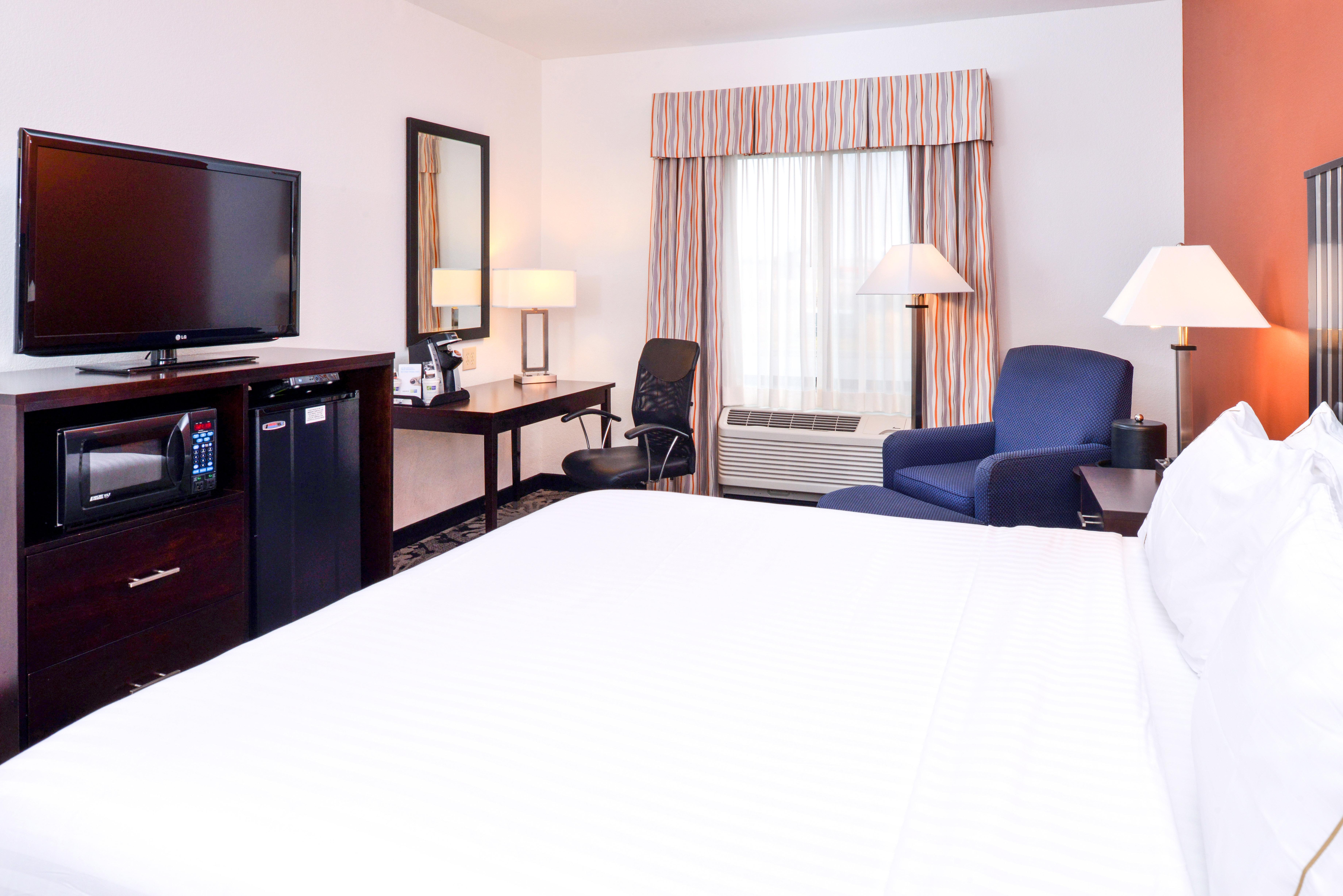Holiday Inn Express & Suites Greenfield By Ihg Exteriör bild
