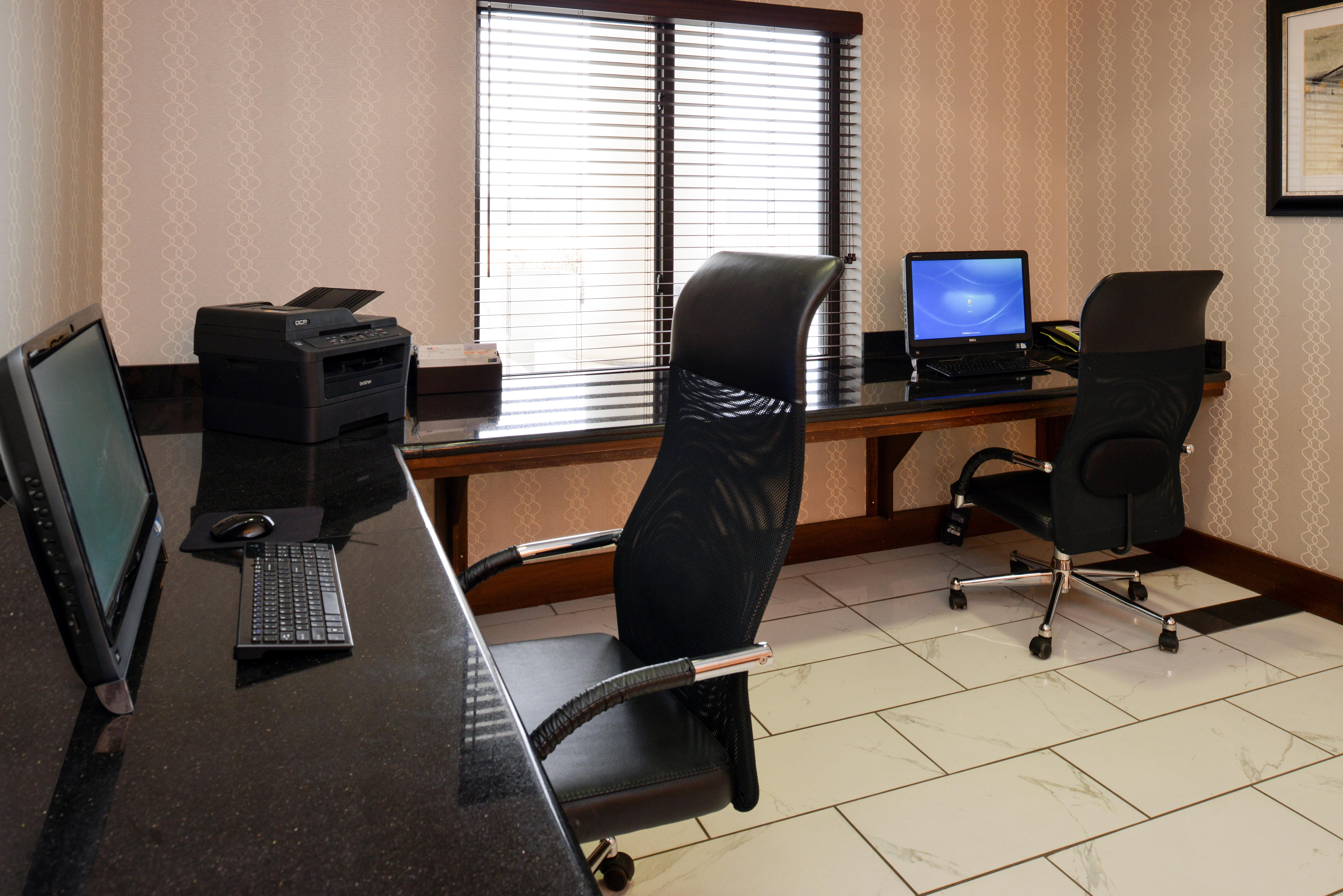 Holiday Inn Express & Suites Greenfield By Ihg Exteriör bild