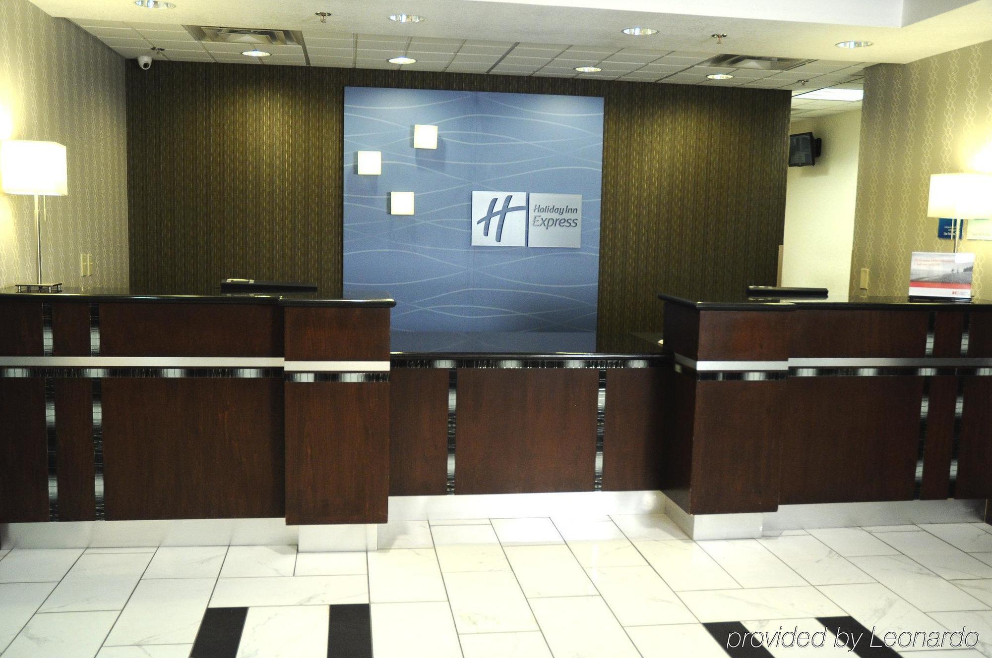 Holiday Inn Express & Suites Greenfield By Ihg Exteriör bild
